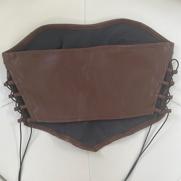 SHEIN Brown Lace Up Side Hanky Hem PU Leather Tube Top, size S - Picture 6 of 7